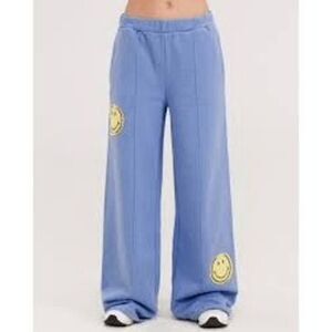 By Samii Ryan Blue Straight Leg Smiley Sweatpants Women's Size Small